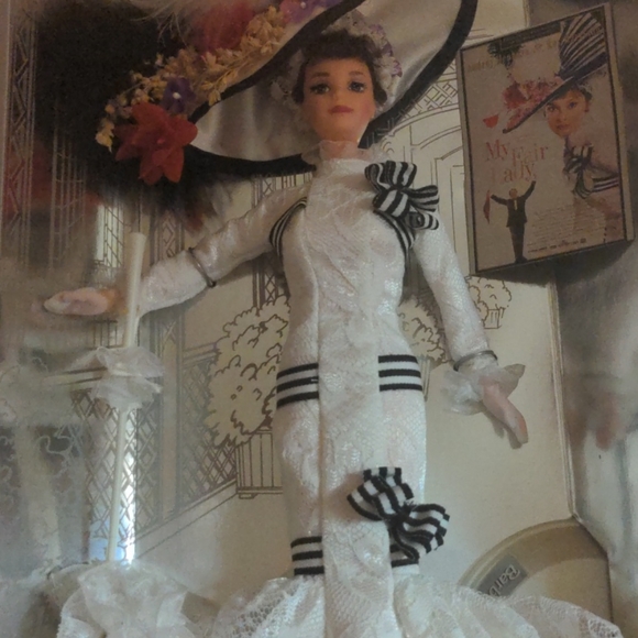 Doll - Picture 5 of 6
